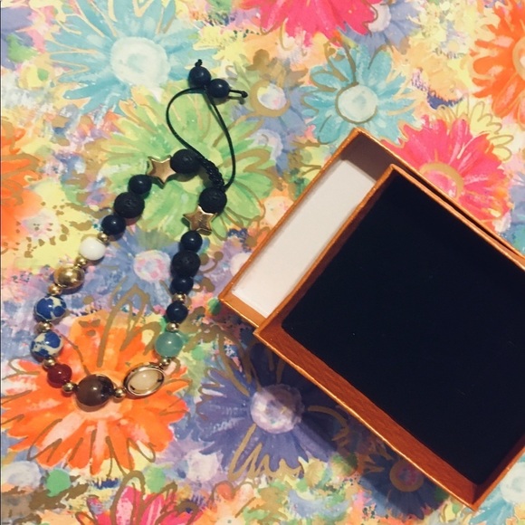 10 Planet & Solar System Natural Stone Bracelet - Picture 3 of 6